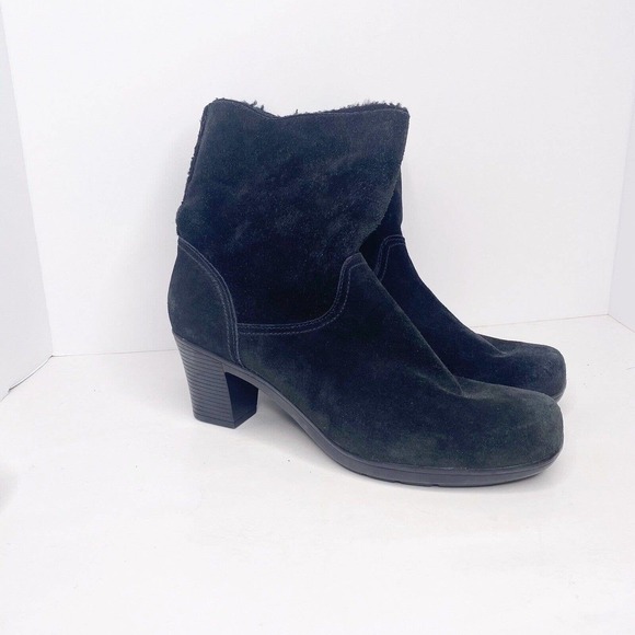 CLARKS Bendables Black Suede Leather Zip Ankle Boots Womens 10 W Lined 39384 - Picture 2 of 11